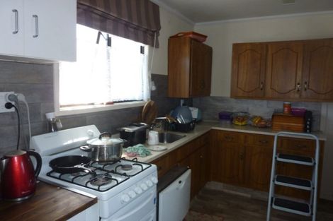 Photo of property in 13 Caplen Street, Hawera, 4610