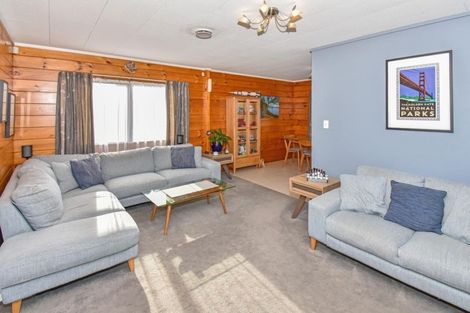 Photo of property in 156 Carnoustie Drive, Wattle Downs, Auckland, 2103