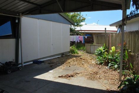 Photo of property in 1/444 Swanson Road, Ranui, Auckland, 0612