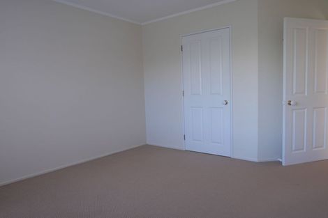 Photo of property in 69 Guildford Drive, Paraparaumu, 5032