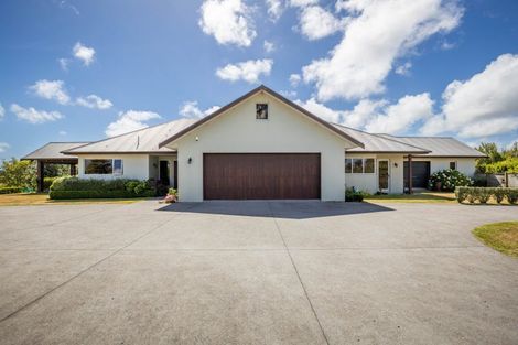 Photo of property in 201c Egmont Road, Hillsborough, New Plymouth, 4372