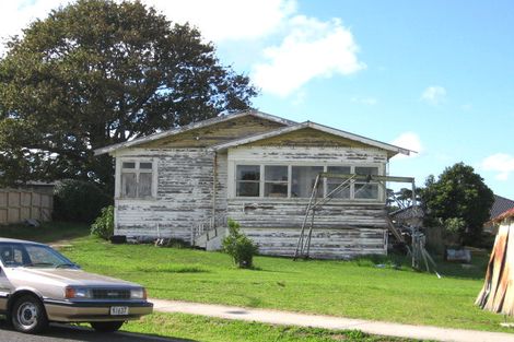 Photo of property in 451 Old Te Atatu Road, Te Atatu Peninsula, Auckland, 0610