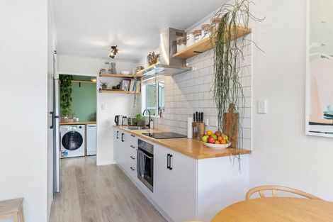 Photo of property in 176 Solar Road, Glen Eden, Auckland, 0602