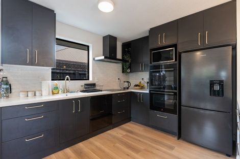 Photo of property in 16b Beauford Place, Parklands, Christchurch, 8083