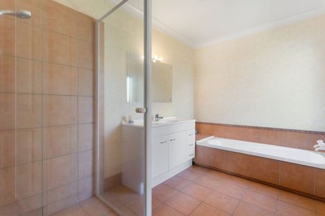 Photo of property in 40 Princes Street, Cambridge, 3434