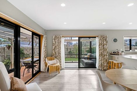 Photo of property in 4 Chesterfield Mews, Russley, Christchurch, 8042