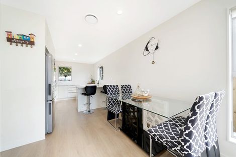 Photo of property in 240c Whitney Street, Blockhouse Bay, Auckland, 0600