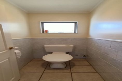 Photo of property in 27 Rushgreen Avenue, Pahurehure, Papakura, 2113