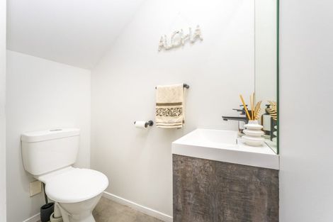 Photo of property in 11/17 Harbour View Road, Te Atatu Peninsula, Auckland, 0610