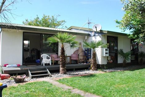 Photo of property in 1/444 Swanson Road, Ranui, Auckland, 0612