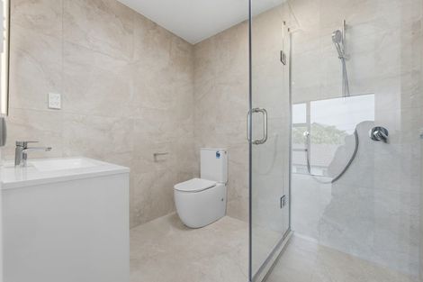 Photo of property in 8/201 Sunnynook Road, Wairau Valley, Auckland, 0627