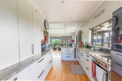 Photo of property in 64 Mosston Road, Castlecliff, Whanganui, 4501