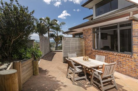 Photo of property in 10 Ashburn Close, Orewa, 0931