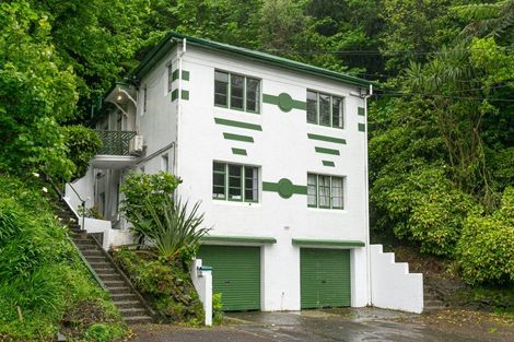 Photo of property in 79 Garden Road, Northland, Wellington, 6012