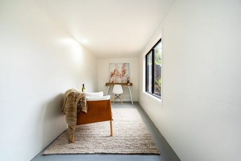 Photo of property in 2/33 Sapphire Place, Bayview, Auckland, 0629