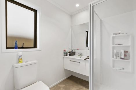 Photo of property in 95 Bert Wall Drive, Omokoroa, 3114