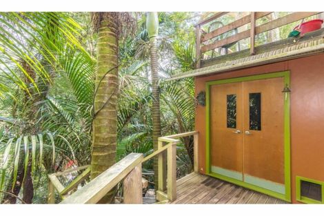 Photo of property in 30 Ocean View Road, Huia, Auckland, 0604