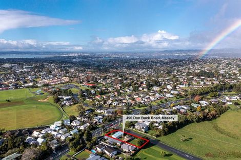Photo of property in 490 Don Buck Road, Massey, Auckland, 0614
