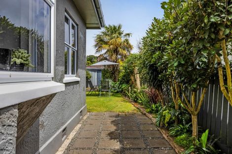 Photo of property in 24 Sanders Avenue, Westown, New Plymouth, 4310