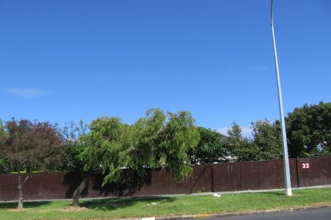 Photo of property in 33 Line Road, Glen Innes, Auckland, 1072
