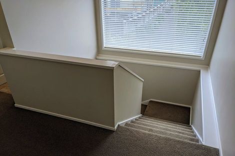 Photo of property in 90 Exmouth Road, Northcote, Auckland, 0627