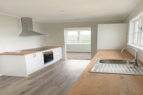 Photo of property in 94 Nicholson Road, Khandallah, Wellington, 6035