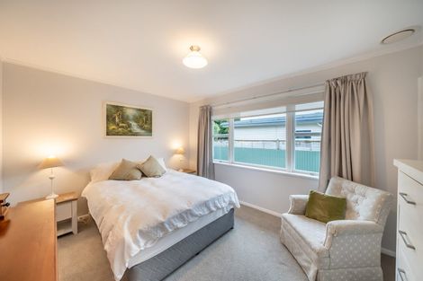 Photo of property in 8a Willow Grove, Ebdentown, Upper Hutt, 5018