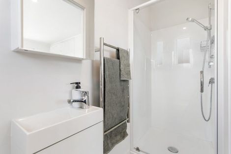 Photo of property in 3/141 Wallace Road, Mangere Bridge, Auckland, 2022