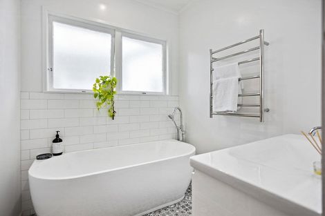 Photo of property in 129 Parawai Road, Thames, 3500