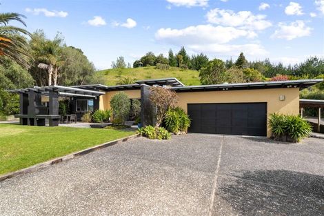 Photo of property in 51 Herbert Drive, Whangamata, 3620