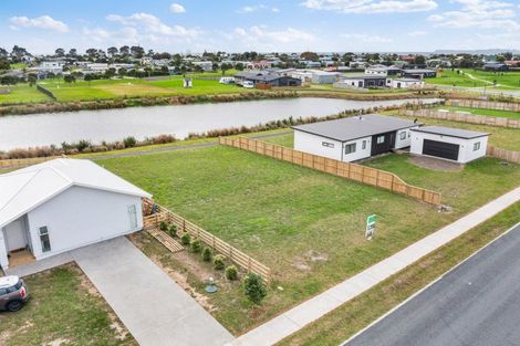 Photo of property in 208 Hamiora Street, Matarangi, 3592