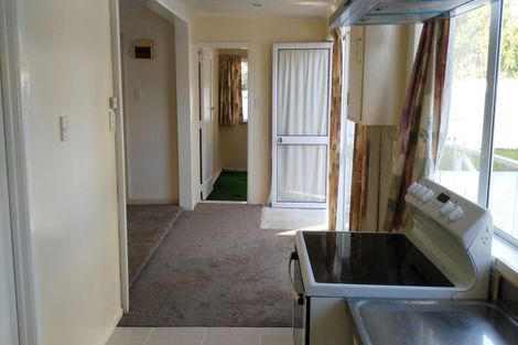 Photo of property in 44 Brandon Road, Glen Eden, Auckland, 0602