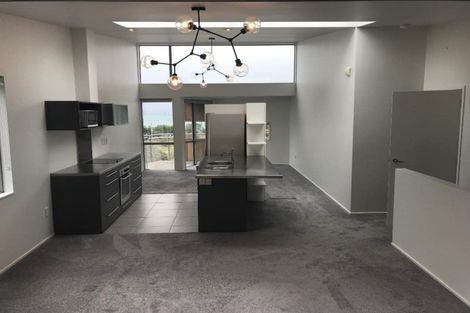 Photo of property in 17/2 Onslow Road, Khandallah, Wellington, 6035