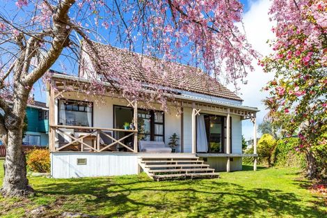 Photo of property in 24 Tobin Place, Richmond Heights, Taupo, 3330