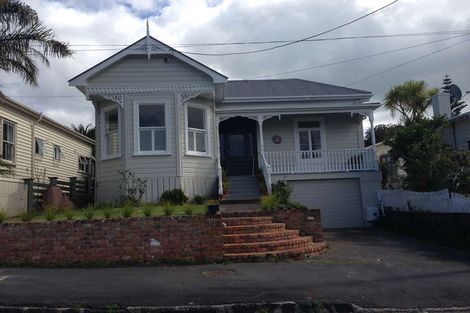Photo of property in 19 Shoal Bay Road, Devonport, Auckland, 0624