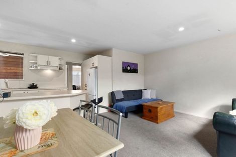 Photo of property in 17e Division Street, Riccarton, Christchurch, 8041