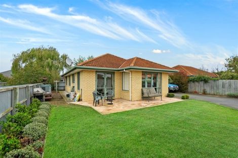 Photo of property in 31 Cossar Street, Burwood, Christchurch, 8083