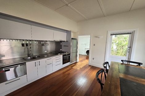 Photo of property in 11 Mcintyre Avenue, Mount Victoria, Wellington, 6011
