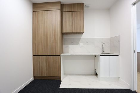 Photo of property in 13d King Richard Place, Browns Bay, Auckland, 0630