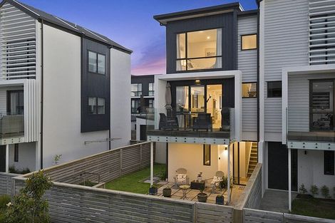 Photo of property in 11 Glenae Lane, Hobsonville, Auckland, 0618