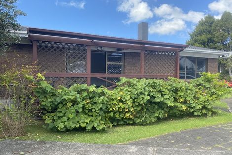 Photo of property in 1/25 Lincoln Road, Henderson, Auckland, 0610
