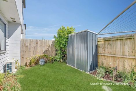 Photo of property in 9/60 Kelman Road, Kelston, Auckland, 0602