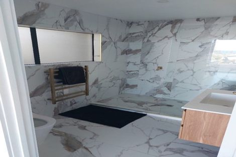 Photo of property in 102 West Hoe Heights, Orewa, 0931