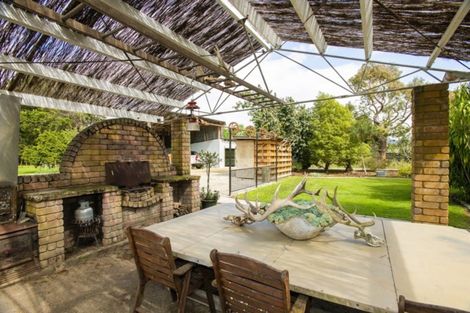 Photo of property in 36 Ngakoroa Road, Ormond, Gisborne, 4071