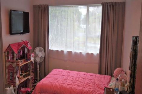 Photo of property in 43 Amberley Avenue, Westbrook, Palmerston North, 4412