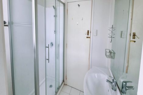 Photo of property in 1/8 Keeling Road, Henderson, Auckland, 0612