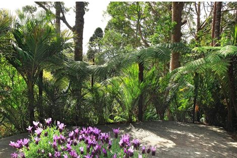 Photo of property in 108 Scenic Drive, Titirangi, Auckland, 0604