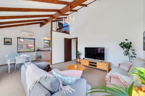 Photo of property in 14 Putney Place, Ranui, Auckland, 0612