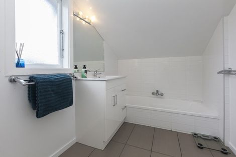 Photo of property in 20 Straven Road, Riccarton, Christchurch, 8011