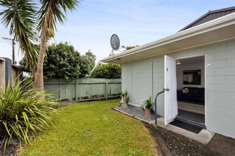 Photo of property in 74a Barrett Street, Westown, New Plymouth, 4310